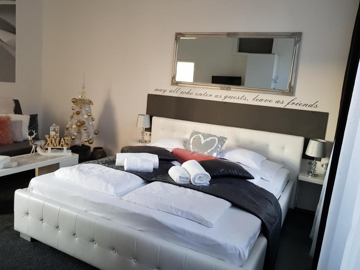 Modern Flat In City Center บูดาเปสต์ ภายนอก รูปภาพ