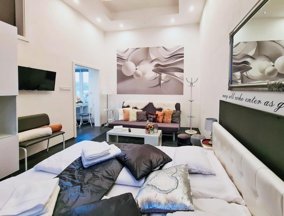 Modern Flat In City Center บูดาเปสต์ ภายนอก รูปภาพ