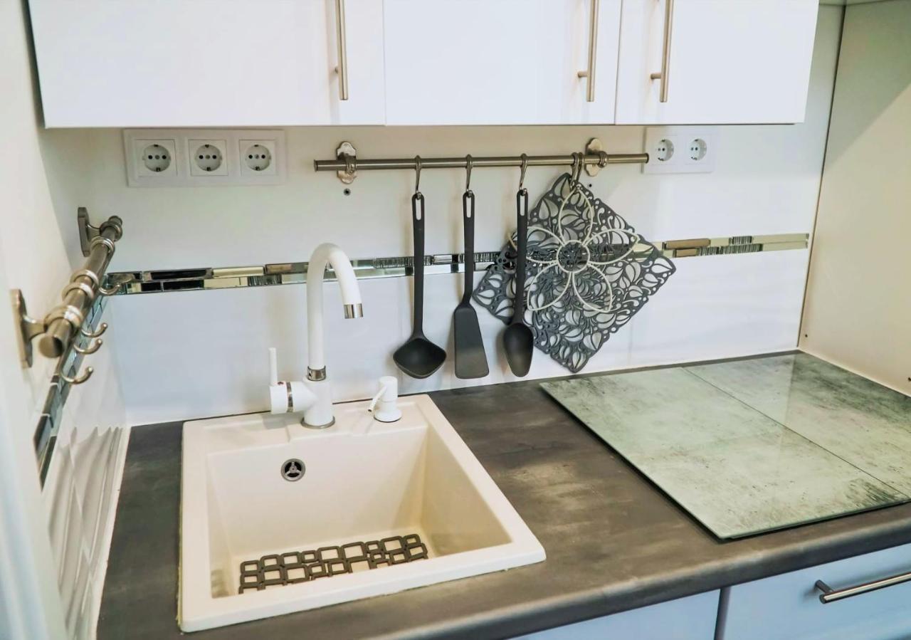 Modern Flat In City Center บูดาเปสต์ ภายนอก รูปภาพ
